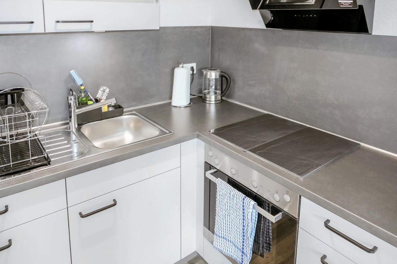 Wohlfuehlwohnung Im Zentrum Mit 24-7 Self Check-In, Wlan & Smart Tv Киль Экстерьер фото