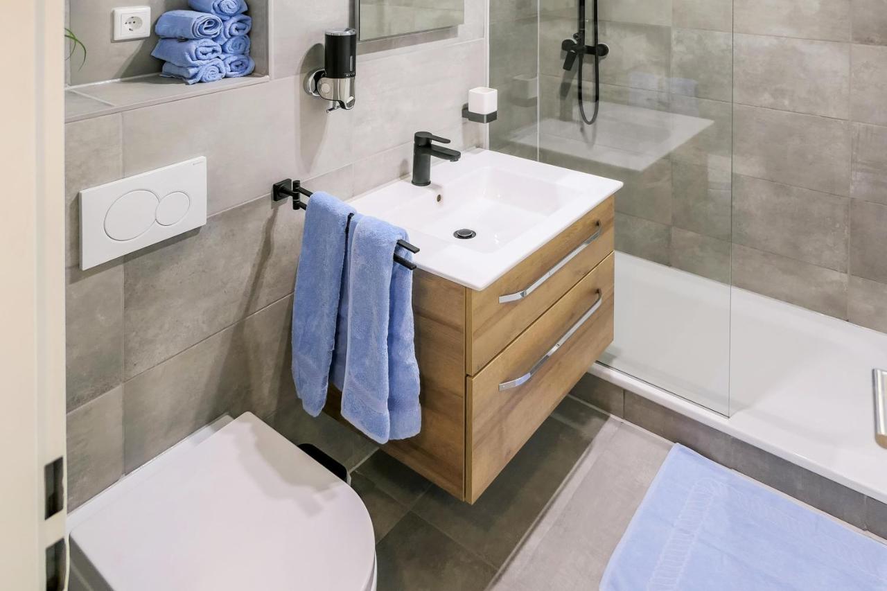 Wohlfuehlwohnung Im Zentrum Mit 24-7 Self Check-In, Wlan & Smart Tv Киль Экстерьер фото